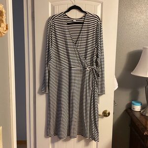 NWOT Black and White Faux Wrap dress